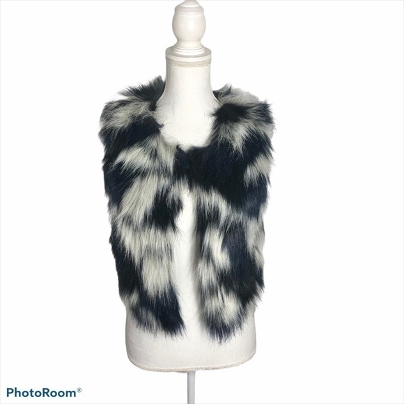 n:Philanthropy Faux Fur Vest NWT Small Blue White - Picture 1 of 8